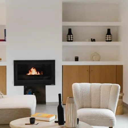 Luxurious 7-bedroom 10 Minutes From Deauville