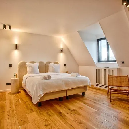 Luxurious 7-bedroom 10 Minutes From Deauville * Saint-Gâtien-des-Bois